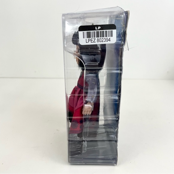 Disney Wish Dahlia Doll New In Box - Picture 4 of 9